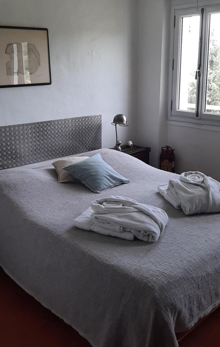 Bed And Breakfast La Grande Lauzade Le Luc Rum bild